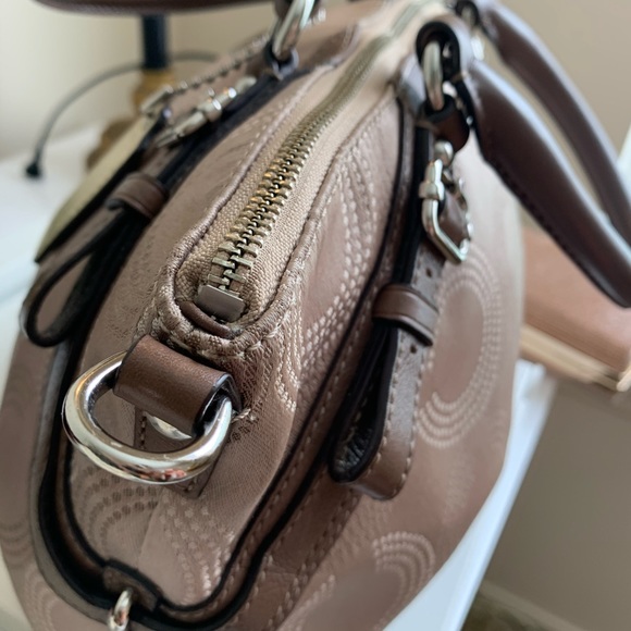 Oprah’s Favorite Coach Bag - Picture 3 of 9